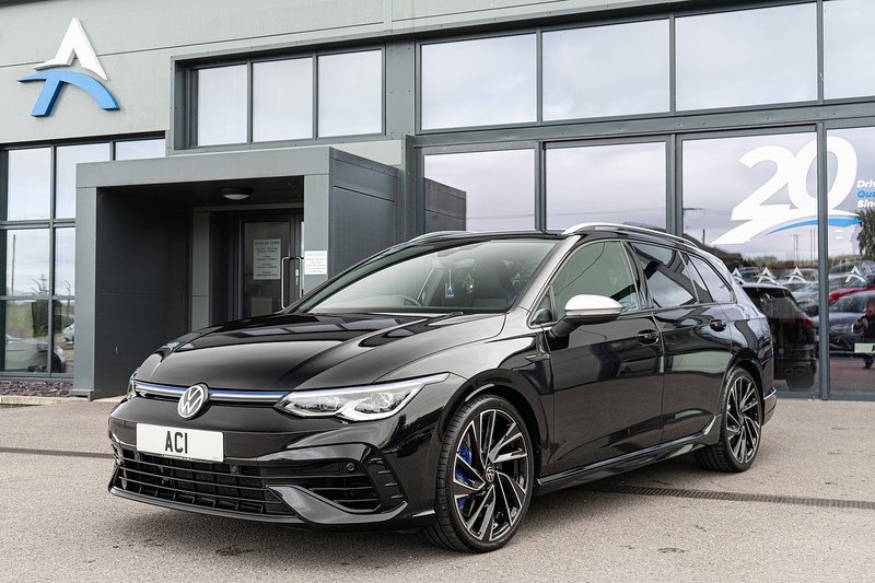Volkswagen Golf TSI R - U5454