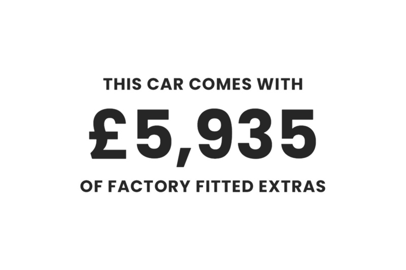 Volkswagen Golf TSI R - U5454