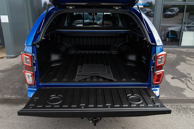 Isuzu D-Max TD V-Cross - U5465