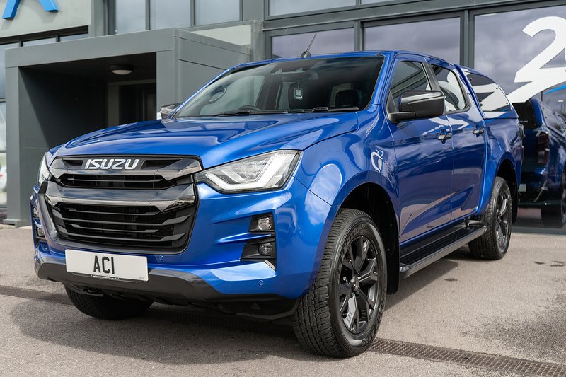 Isuzu D-Max TD V-Cross - U5465
