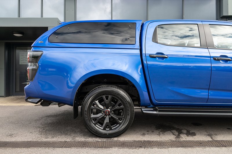 Isuzu D-Max TD V-Cross - U5465