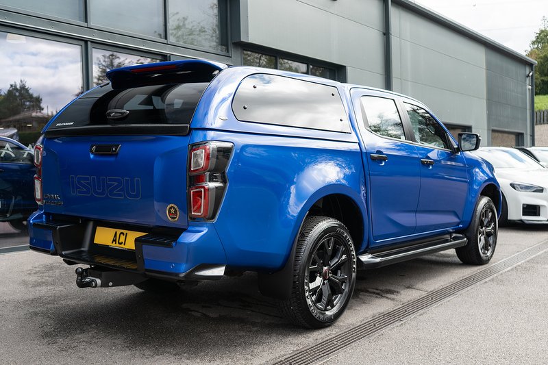 Isuzu D-Max TD V-Cross - U5465