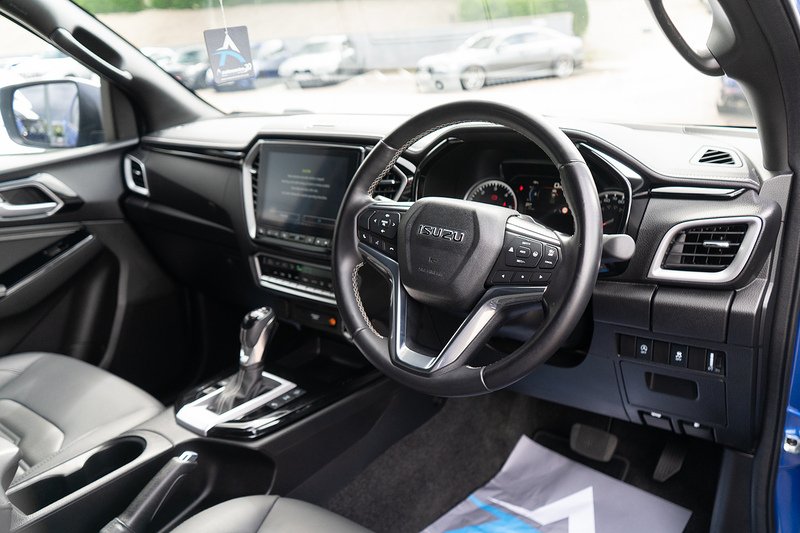 Isuzu D-Max TD V-Cross - U5465