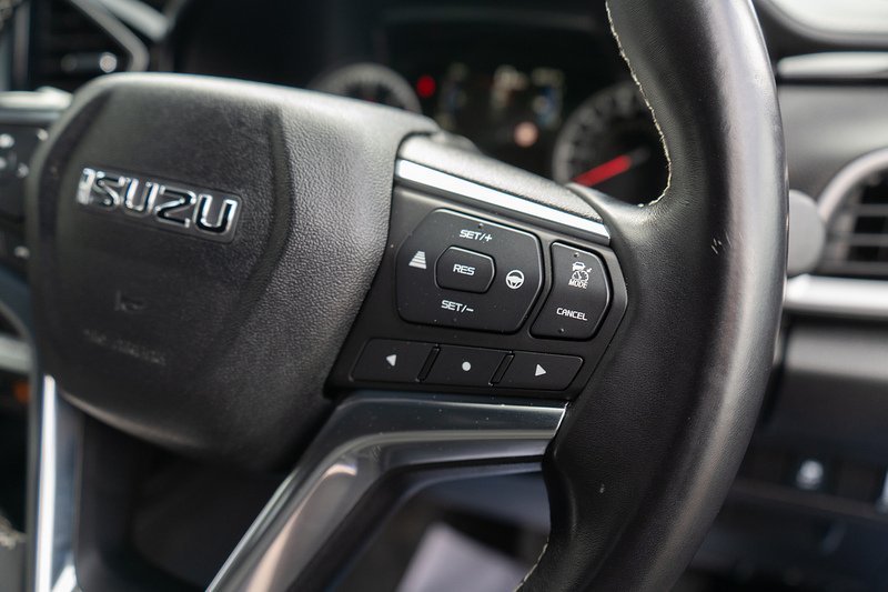 Isuzu D-Max TD V-Cross - U5465