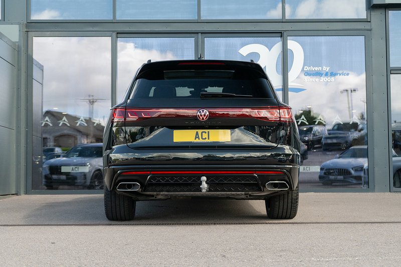 Volkswagen Touareg TDI V6 Black Edition - U5471