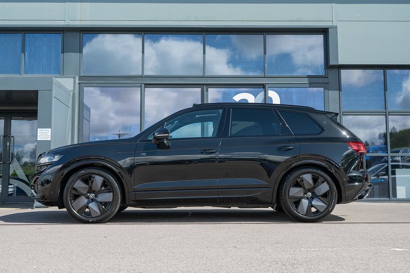 Volkswagen Touareg TDI V6 Black Edition - U5471