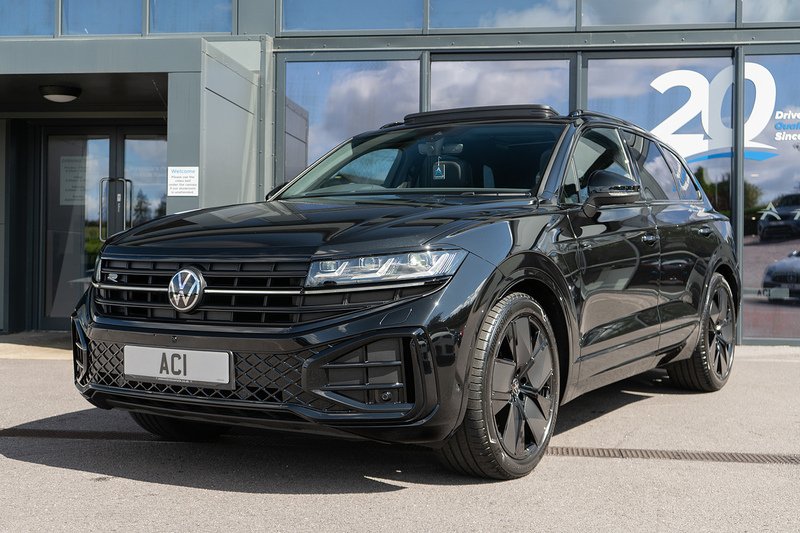 Volkswagen Touareg TDI V6 Black Edition - U5471