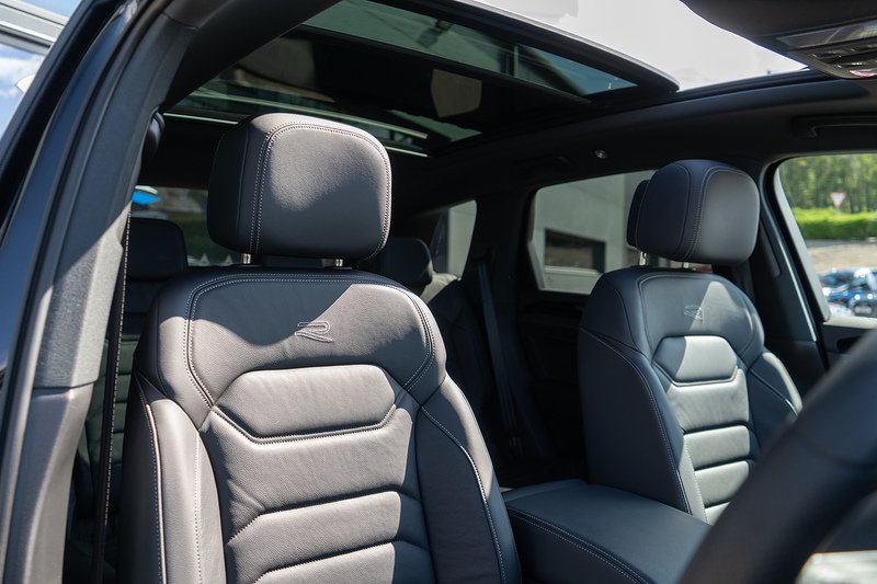 Volkswagen Touareg TDI V6 Black Edition - U5471
