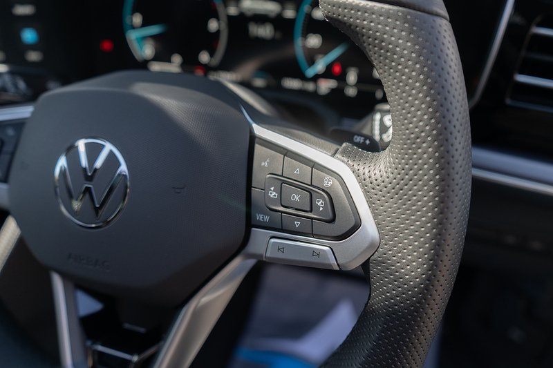 Volkswagen Touareg TDI V6 Black Edition - U5471