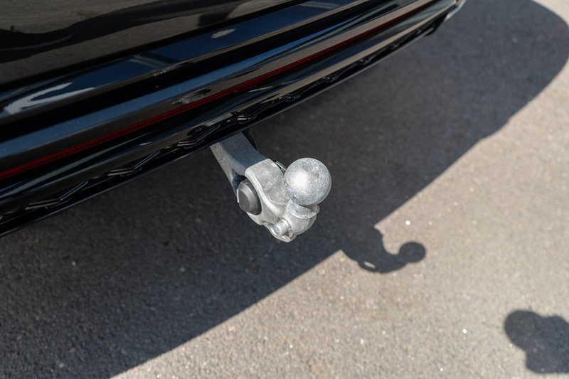 Volkswagen Touareg TDI V6 Black Edition - U5471