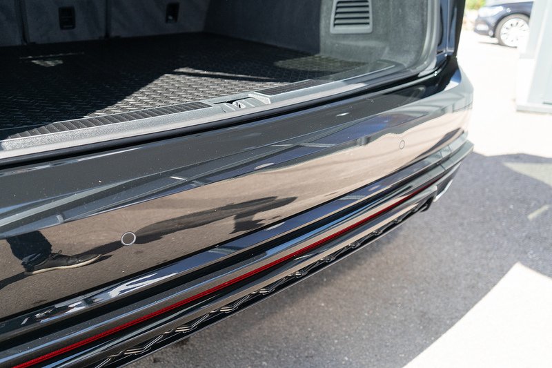 Volkswagen Touareg TDI V6 Black Edition - U5471