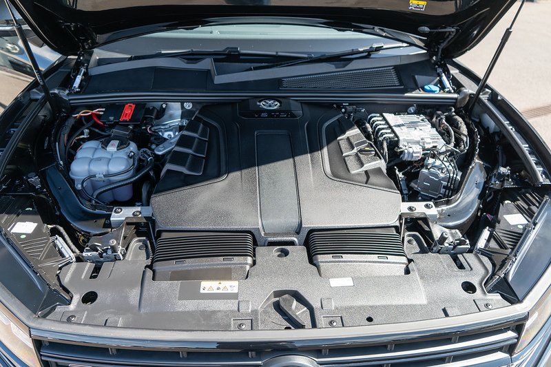 Volkswagen Touareg TDI V6 Black Edition - U5471