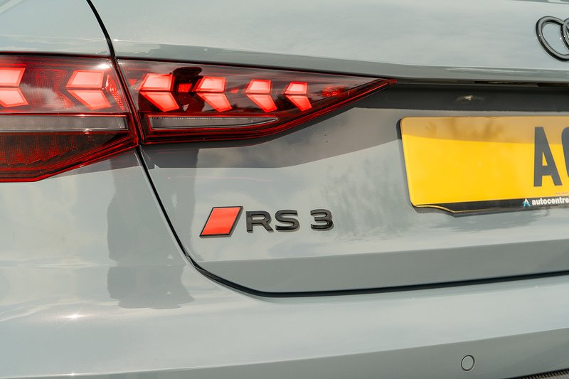 Audi RS3 TFSI Carbon Vorsprung - U5472