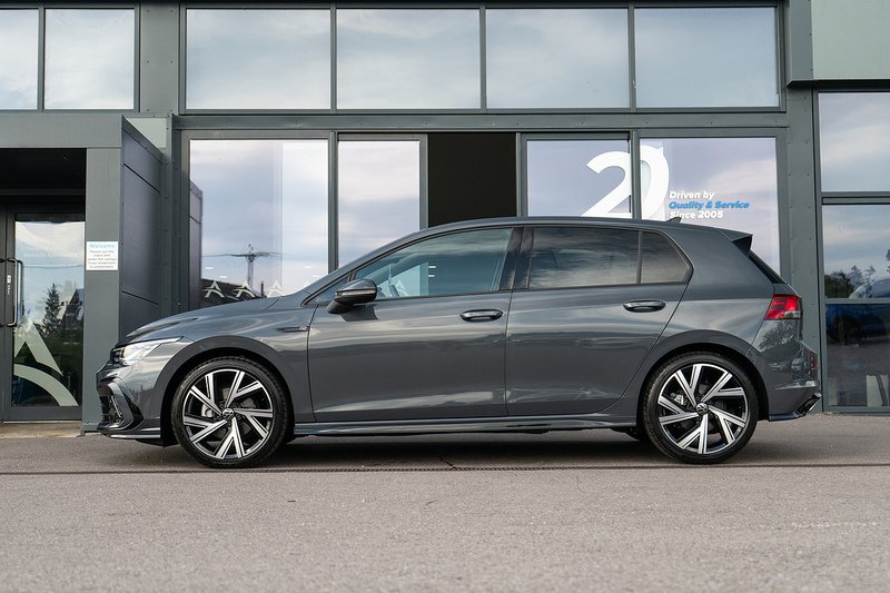 Volkswagen Golf eTSI MHEV R-Line - U5473