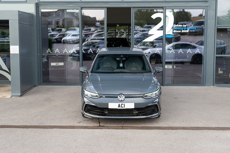 Volkswagen Golf eTSI MHEV R-Line - U5473