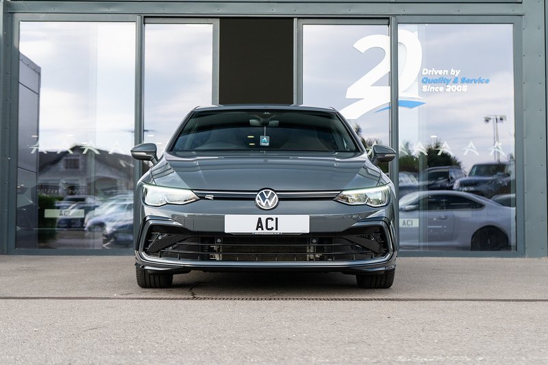 Volkswagen Golf eTSI MHEV R-Line - U5473