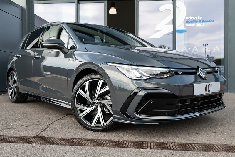 Volkswagen Golf eTSI MHEV R-Line - U5473