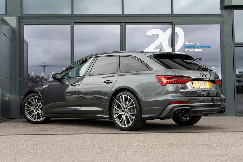 Audi S6 Avant TDI V6 Black Edition - U5476