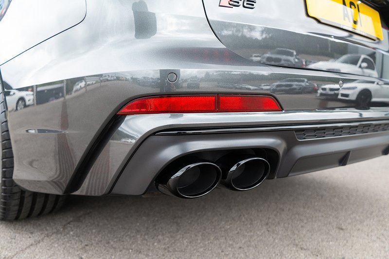 Audi S6 Avant TDI V6 Black Edition - U5476
