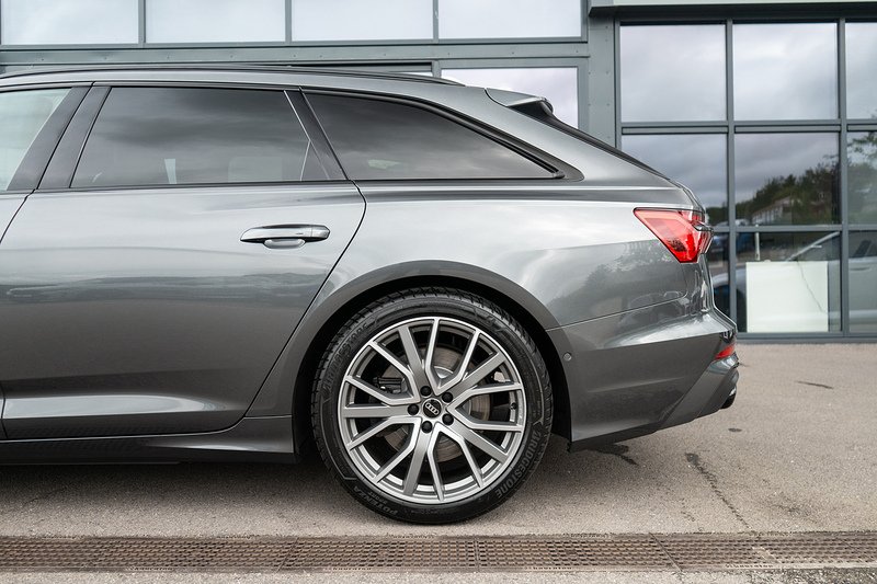 Audi S6 Avant TDI V6 Black Edition - U5476