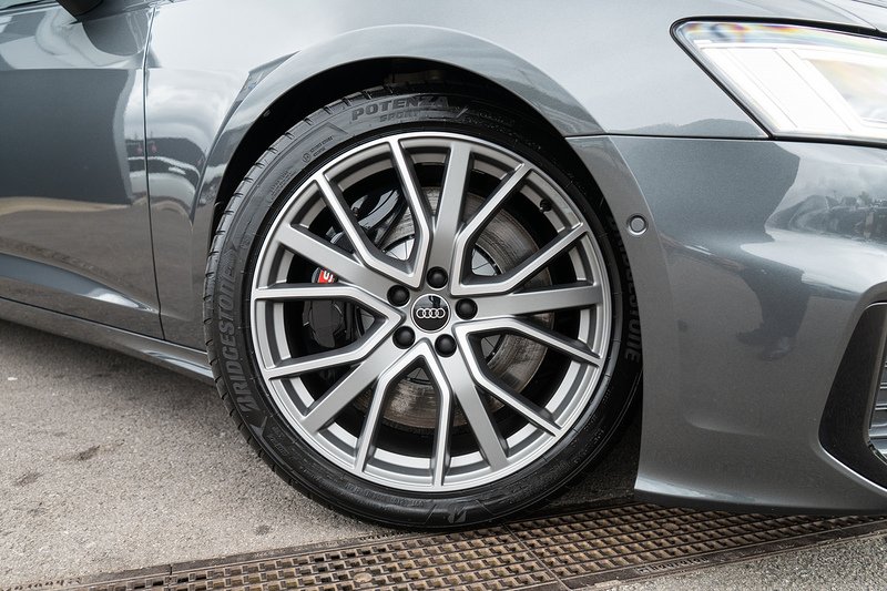 Audi S6 Avant TDI V6 Black Edition - U5476