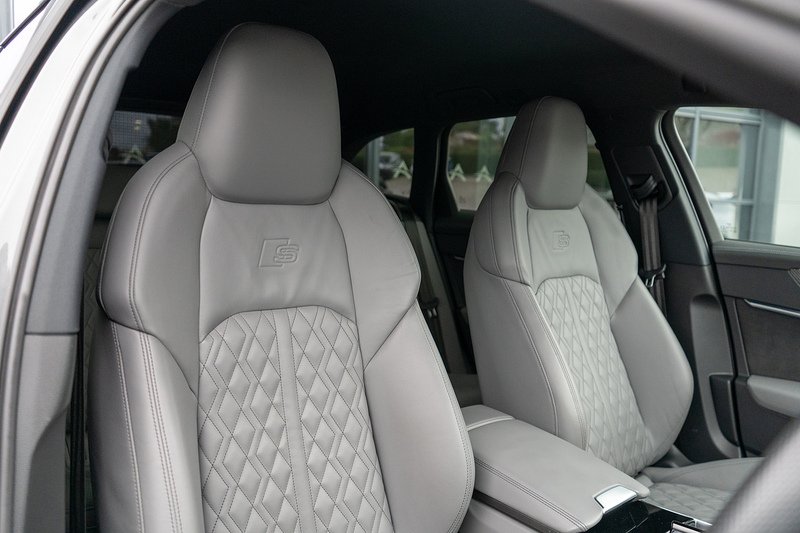 Audi S6 Avant TDI V6 Black Edition - U5476