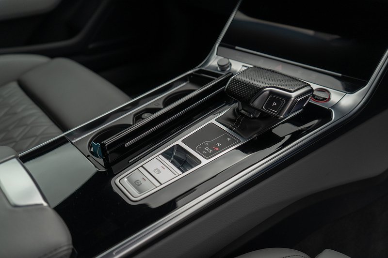Audi S6 Avant TDI V6 Black Edition - U5476