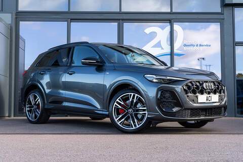 Audi Q5 2.0 TDI 40 Black Edition SUV 5dr Diesel S Tronic quattro Euro 6 (s/s) (204 ps)