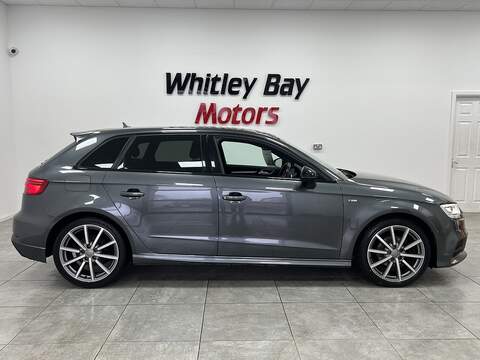 Audi A3 TDI Black Edition - U13527187