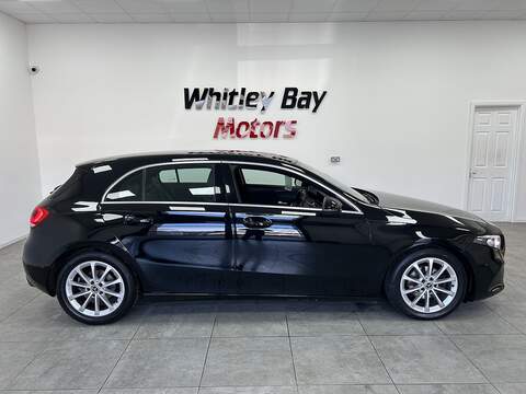 Mercedes-Benz A Class A180d Sport - U13527288