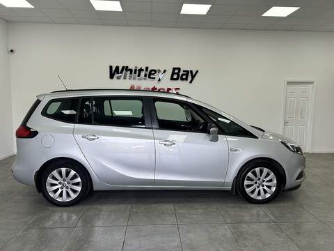 Vauxhall Zafira Tourer CDTi ecoFLEX Design - U13527334