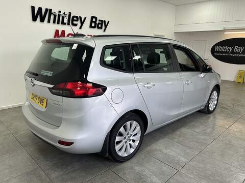 Vauxhall Zafira Tourer CDTi ecoFLEX Design - U13527334