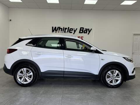 Vauxhall Grandland X Turbo SE - U13527348