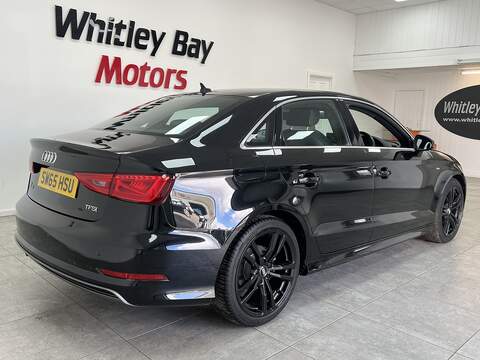 Audi A3 TFSI CoD S line - U13527377