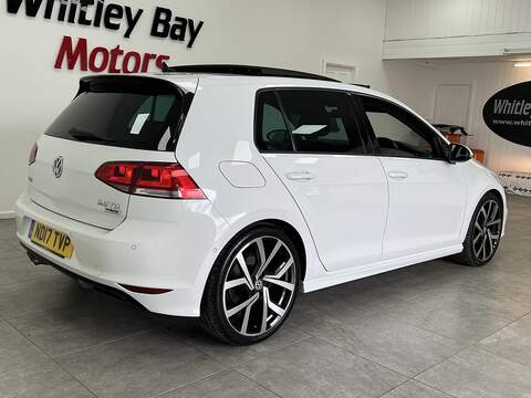 Volkswagen Golf TDI BlueMotion Tech R-Line Edition - U13527715