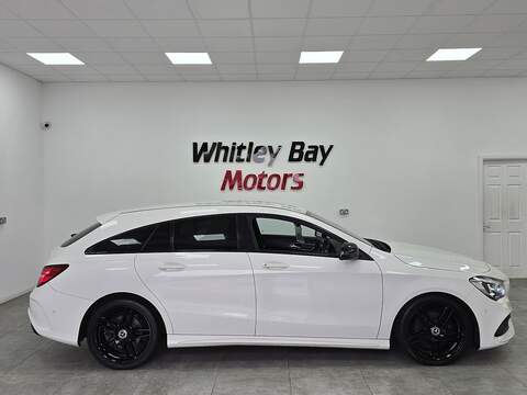 Mercedes-Benz CLA CLA200d AMG Line - U13528256