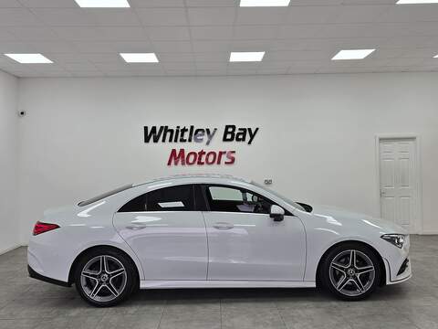 Mercedes-Benz CLA CLA180 AMG Line - U13528275