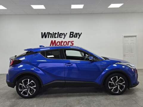 Toyota C-HR VVT-h Design - U13528374