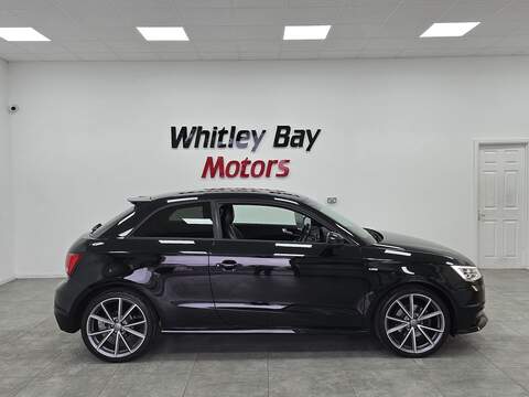 Audi A1 TFSI CoD Black Edition - U13528397
