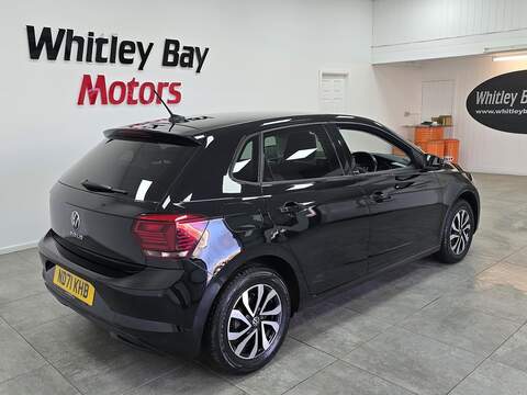 Volkswagen Polo TSI Active - U13528505