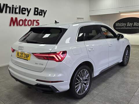 Audi Q3 TFSI CoD S line - U13528517