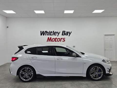 BMW 1 Series M135i - U13528562