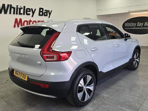 Volvo XC40 h T4 Inscription Expression - U13528565