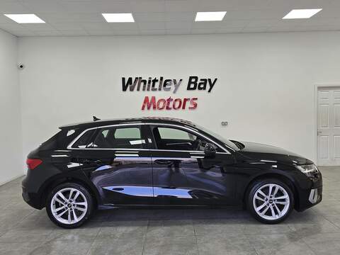 Audi A3 TFSI Sport - U13528630