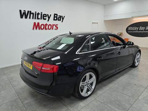 Audi A4 TDI S line - U13528686