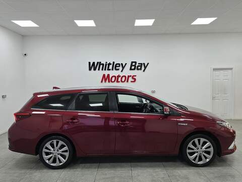 Toyota Auris VVT-h Excel - U13528705