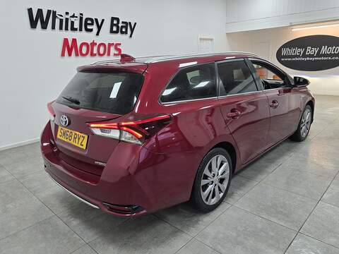 Toyota Auris VVT-h Excel - U13528705
