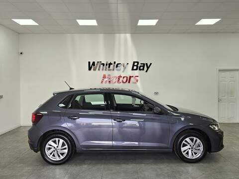 Volkswagen Polo TSI Life - U13528726