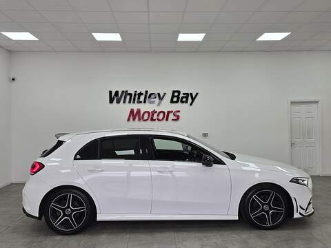 Mercedes-Benz A Class A180d AMG Line - U13528739
