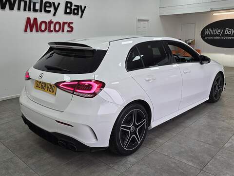 Mercedes-Benz A Class A180d AMG Line - U13528739
